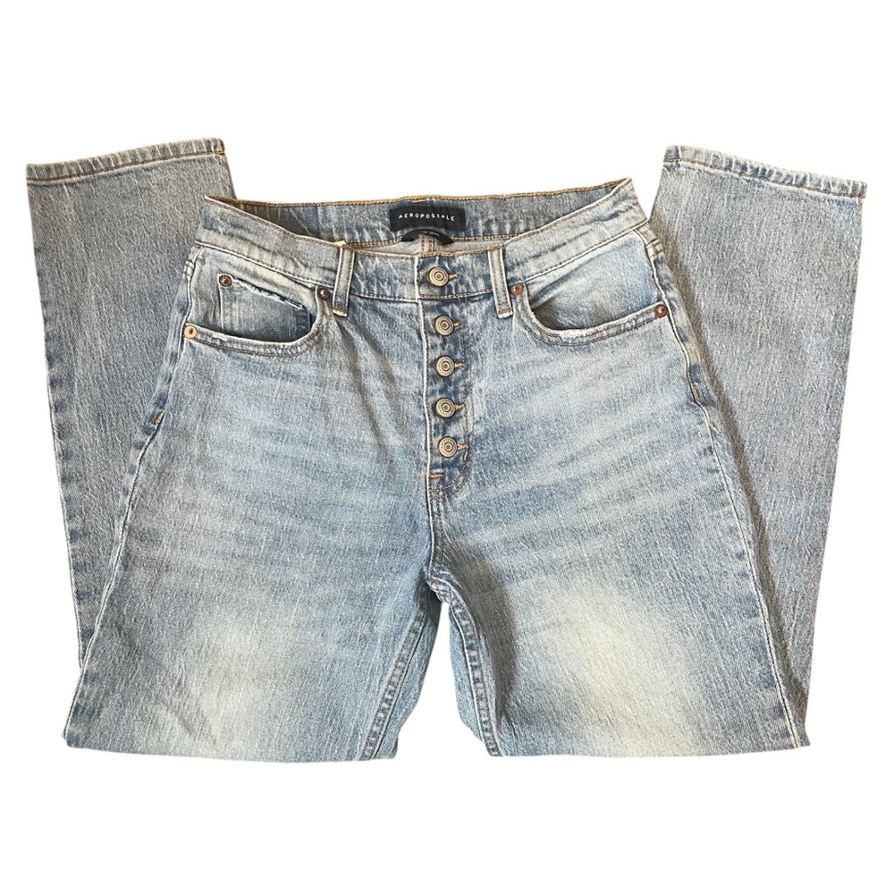 Aeropostale Mom Jean Light wash button up fly